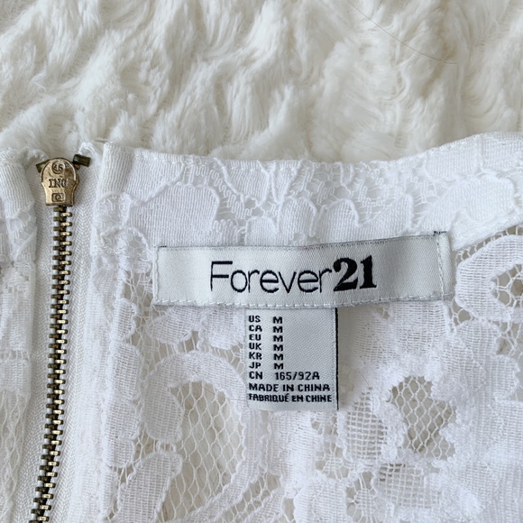 Forever 21 M White Crochet Formal Top - Picture 5 of 6